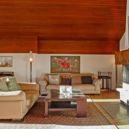 Imperial-10 By Interhome