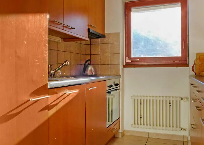 Imperial-10 By Interhome *