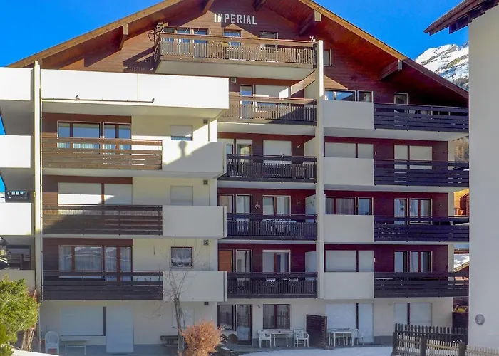 Imperial-10 By Interhome